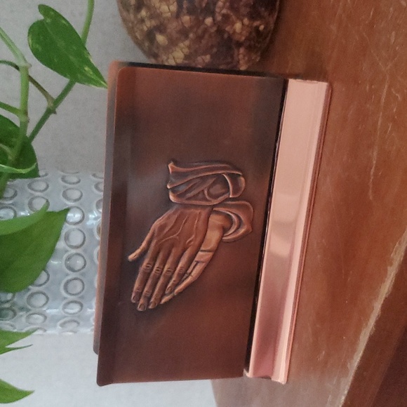 Vintage Coppercraft Guild Embossed Praying Hands Napkin Holder or Letter Holder - Picture 1 of 4